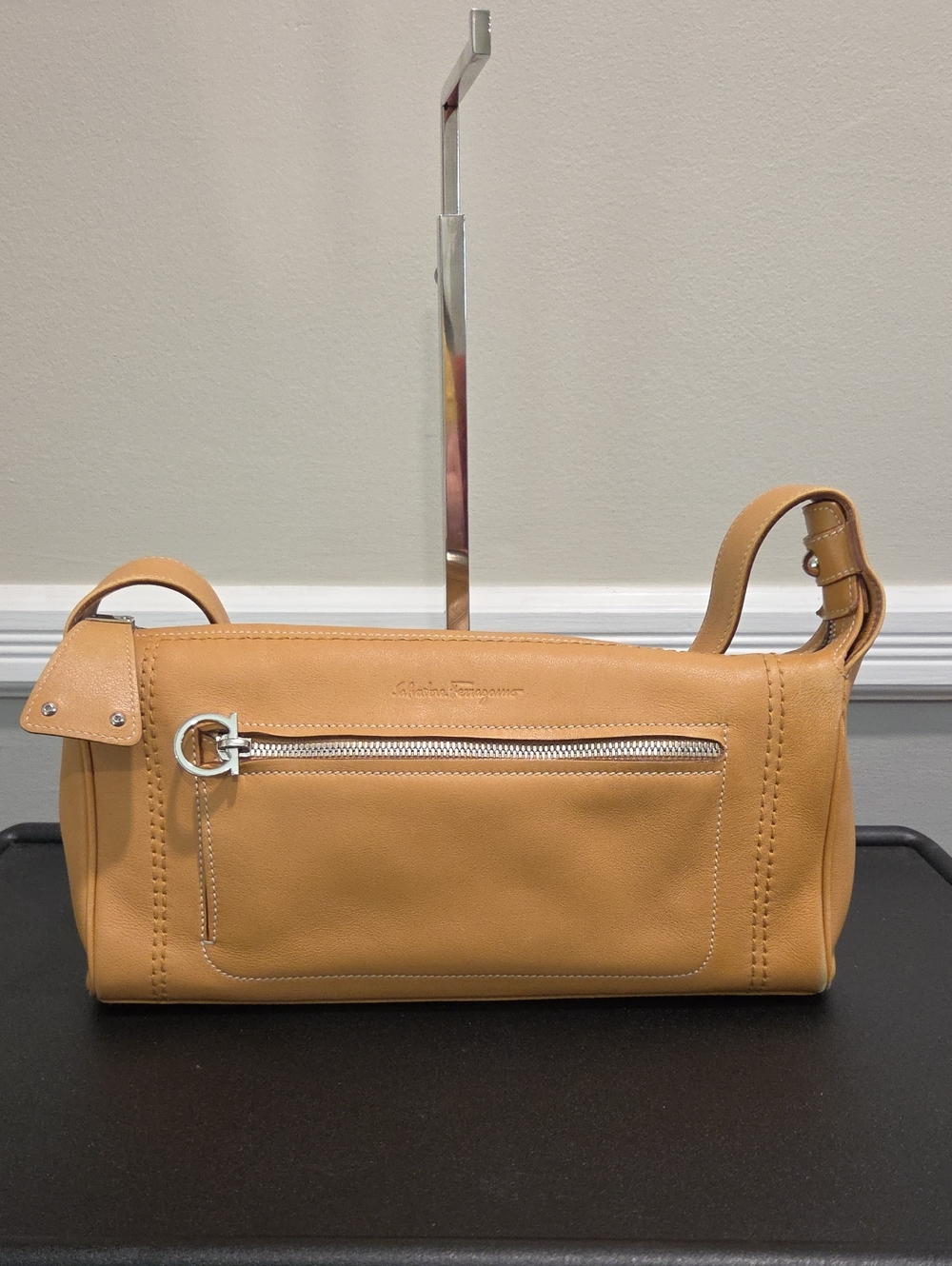 Salvatore Ferragamo Y2K Tan Leather Shoulder Bag with Front Zip